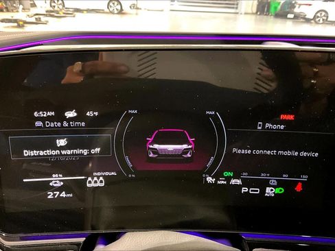 Used 2025 Audi S6 e-tron Prestige w/ 21" Black Optic Package image 24