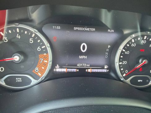 Used 2023 Jeep Renegade Limited AWD/4WD image 7