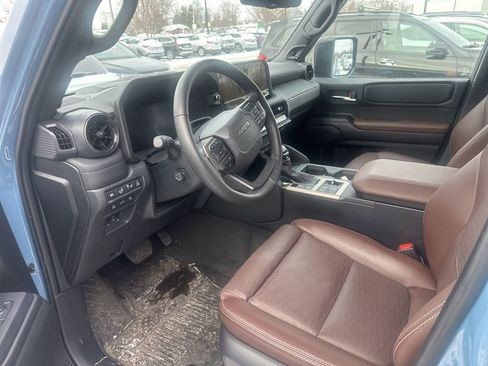 Used 2025 Toyota Land Cruiser image 50