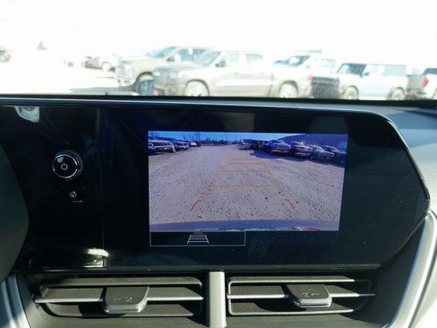 New 2026 Chevrolet Trax LS w/ LS Convenience Package FWD image 19