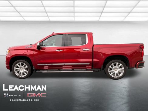 Used 2025 Chevrolet Silverado 1500 High Country w/ High Country Premium Package AWD/4WD image 9