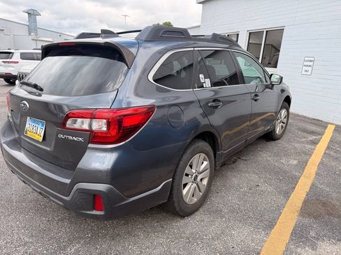 Used 2019 Subaru Outback 2.5i Premium AWD/4WD image 4