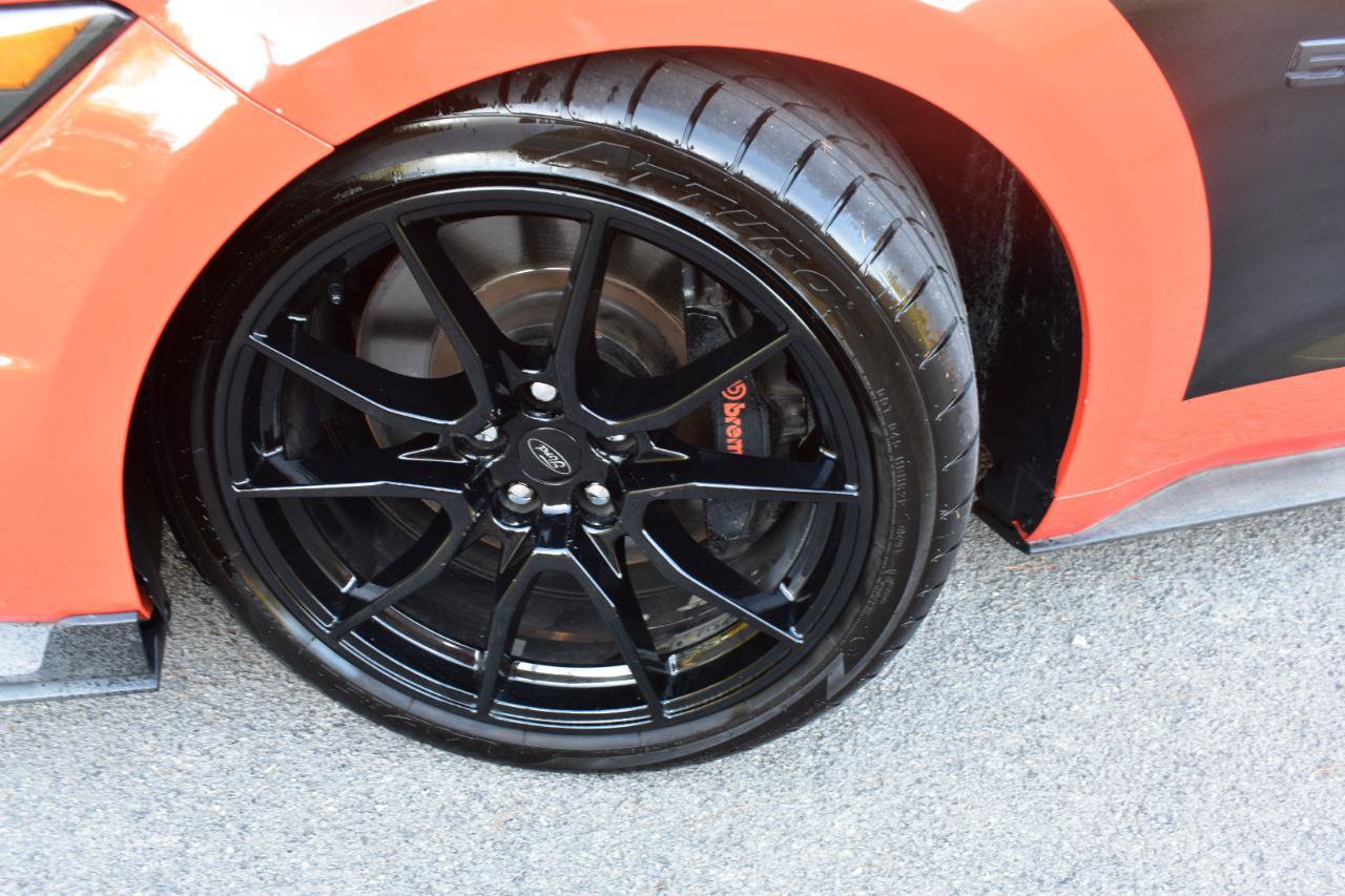 Used 2015 Ford Mustang GT Premium w/ Equipment Group 401A RWD image 32