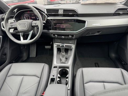 New 2025 Audi Q3 2.0T Premium image 6