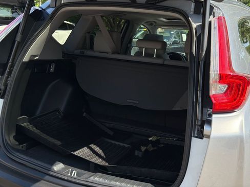 Used 2018 Honda CR-V Touring image 8