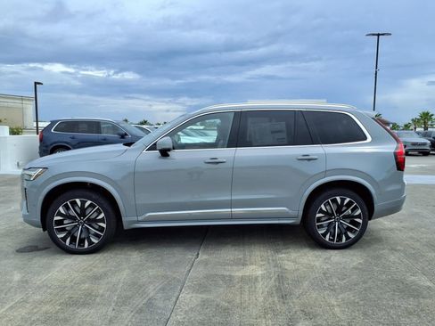 New 2026 Volvo XC90 B6 Plus w/ Protection Package Premier image 4