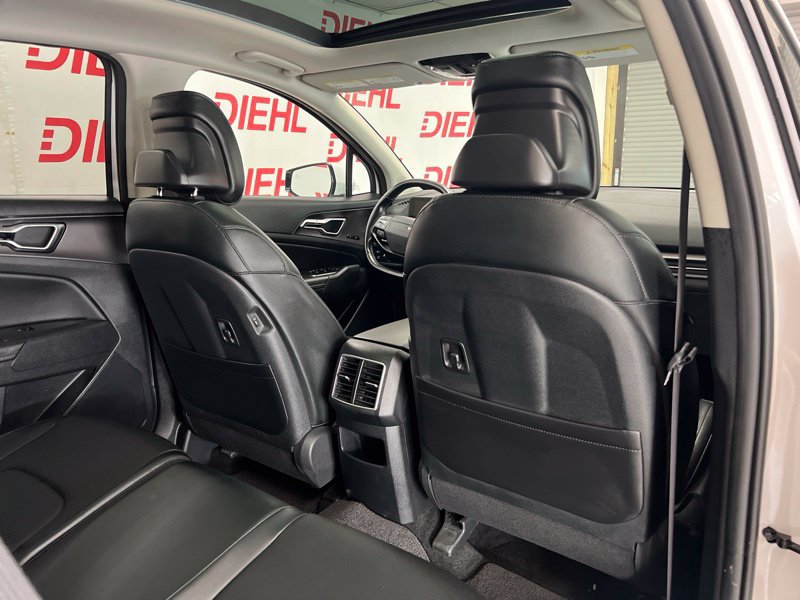 New 2026 Kia Sportage SX FWD image 12