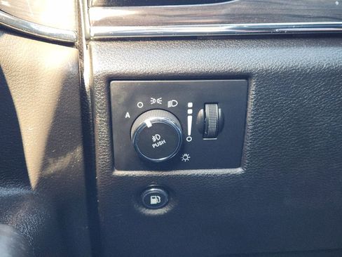 Used 2020 Jeep Grand Cherokee Overland image 21