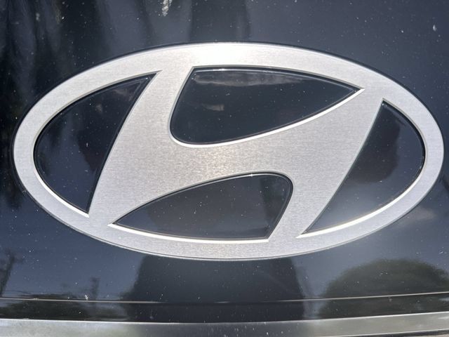 Used 2025 Hyundai Elantra SEL FWD image 10