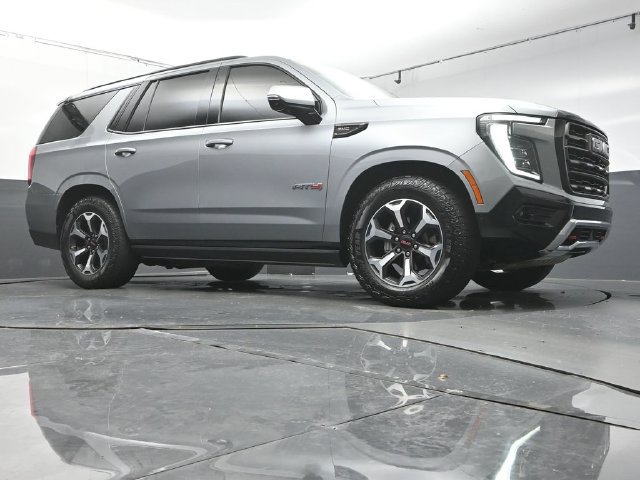 Used 2025 GMC Yukon AT4 Ultimate w/ LPO, Floor Liner Package AWD/4WD image 42