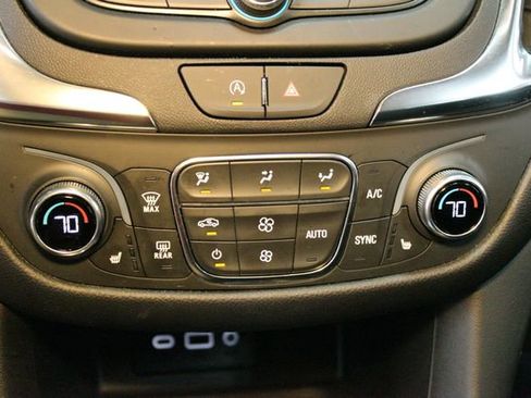 Used 2024 Chevrolet Equinox LT w/ LPO, Floor Liner Package image 28