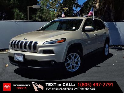 Used 2014 Jeep Cherokee Latitude w/ Comfort/Convenience Group