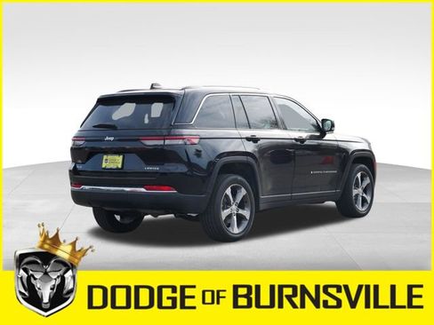 Used 2023 Jeep Grand Cherokee Limited image 9