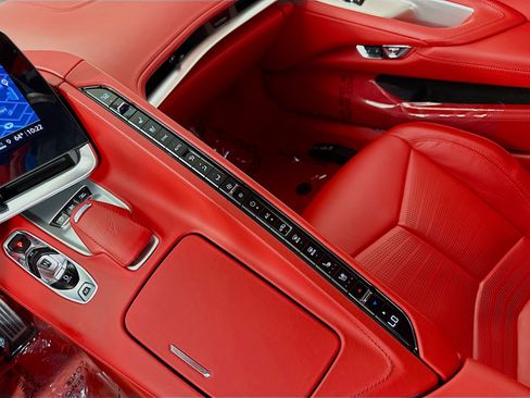 Used 2023 Chevrolet Corvette Stingray Premium Cpe w/ Z51 Performance Package RWD image 18