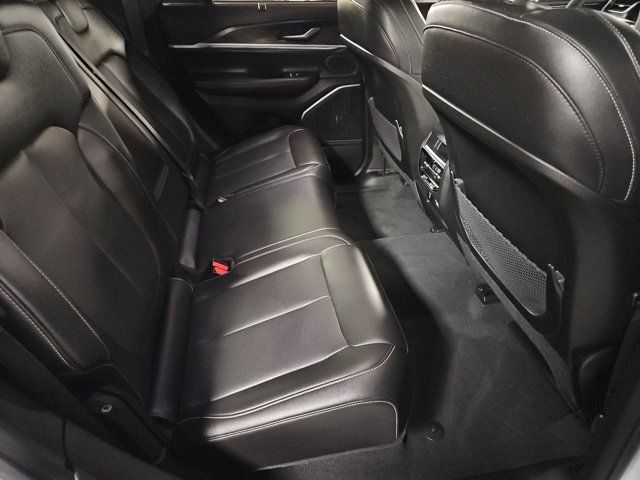 Used 2024 Jeep Grand Cherokee Limited w/ Luxury Tech Group II AWD/4WD image 21