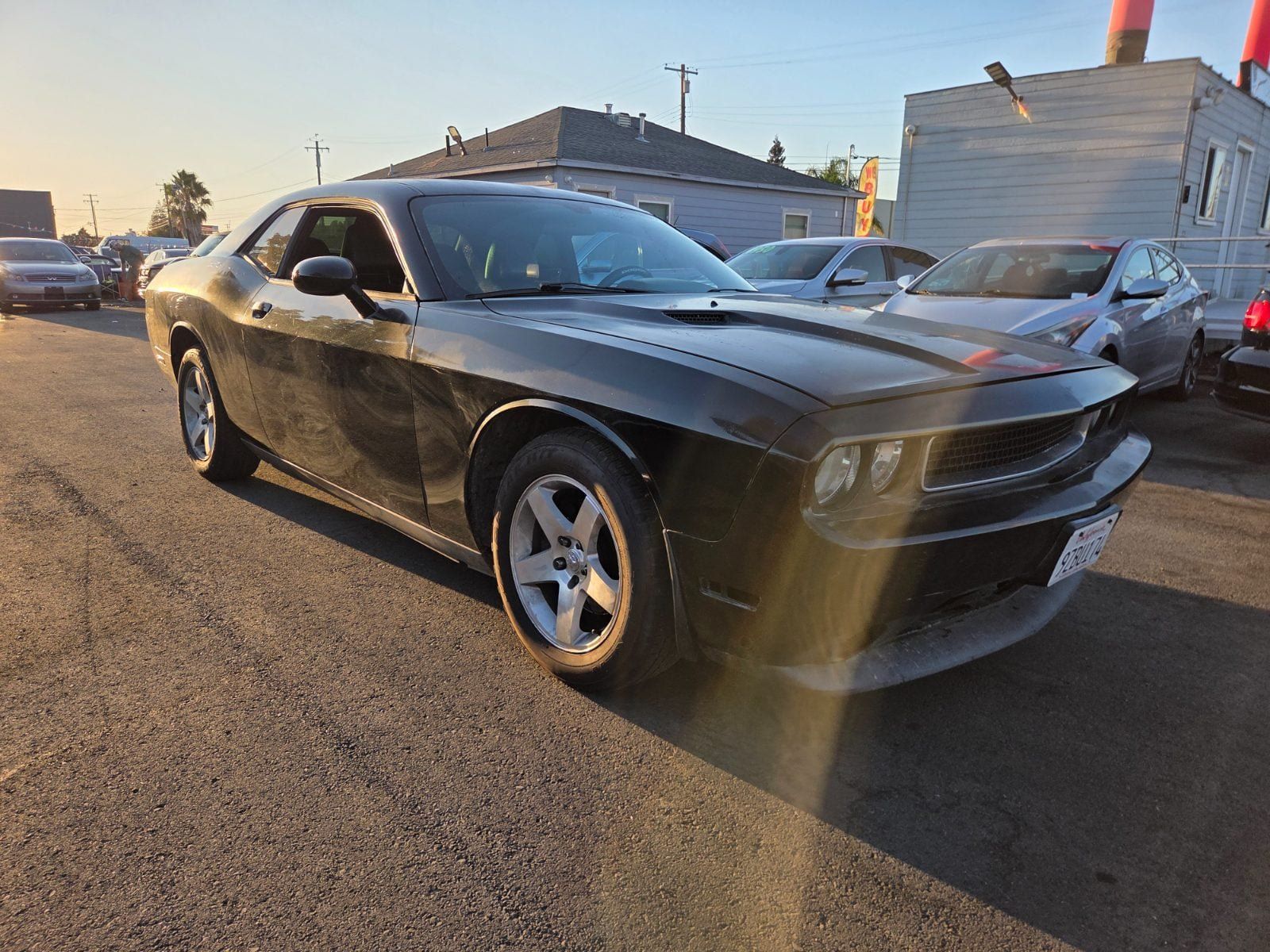 Used 2012 Dodge Challenger SXT RWD image 5