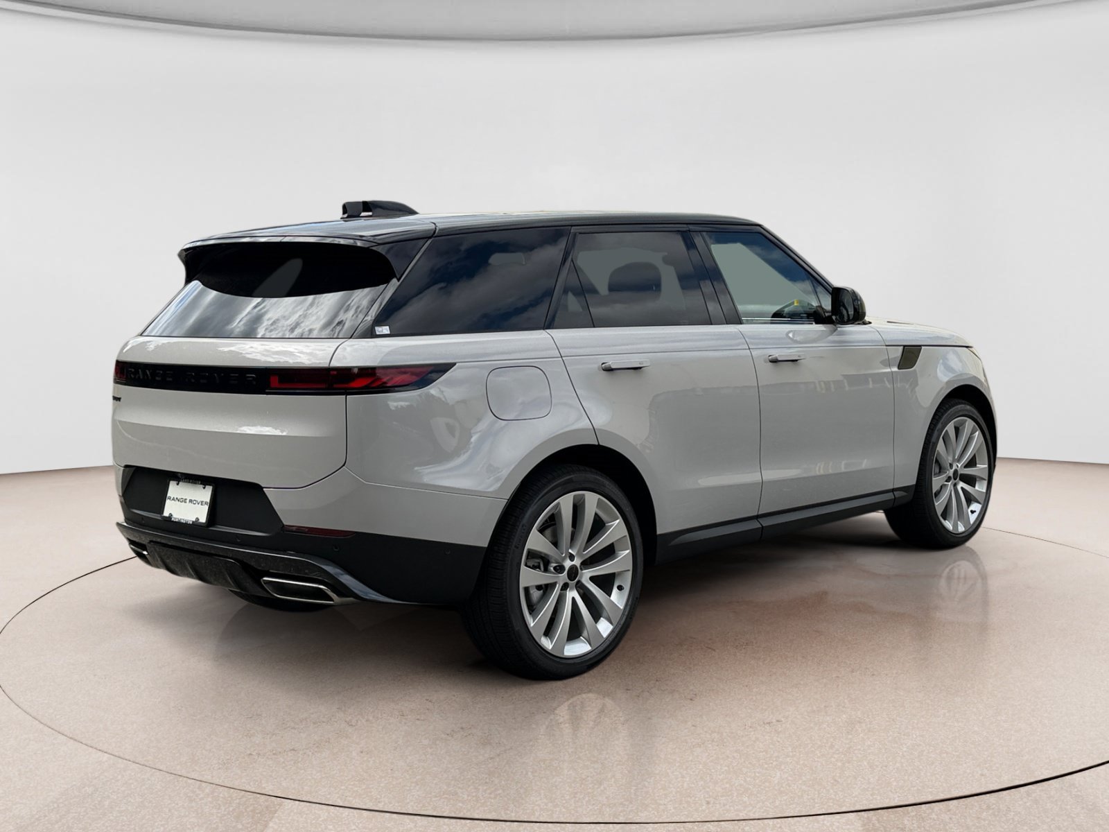 New 2027 Land Rover Range Rover Sport SE AWD/4WD image 5