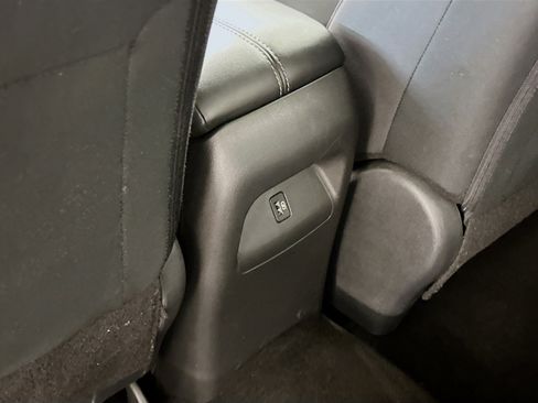 Used 2024 Nissan Sentra SV image 27