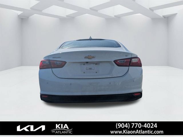 Used 2025 Chevrolet Malibu LT FWD image 4