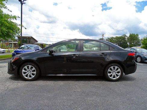 Used 2022 Toyota Corolla LE FWD image 7