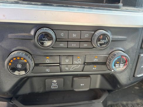 Used 2023 Ford F550 4x4 Regular Cab Super Duty image 22
