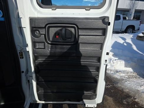 Used 2024 GMC Savana 2500 w/ Driver Convenience Package image 11