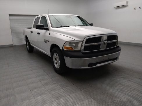 Used 2021 RAM 1500 Tradesman w/ Chrome Appearance Group RWD image 13