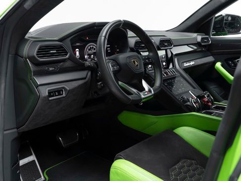 Used 2021 Lamborghini Urus image 14