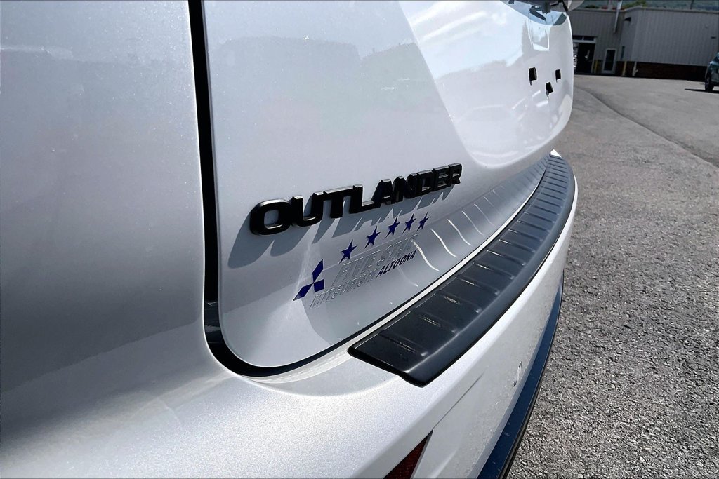 Used 2026 Mitsubishi Outlander LE AWD/4WD image 8