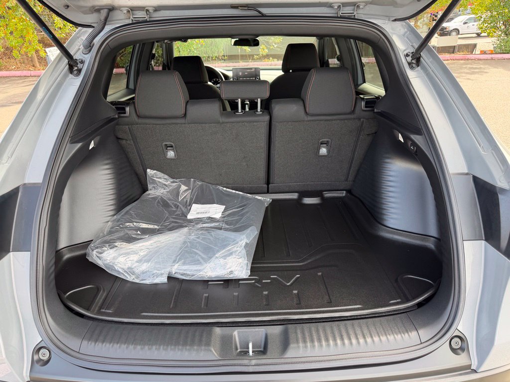 Used 2025 Honda HR-V Sport image 10