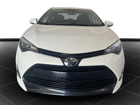 Used 2018 Toyota Corolla XLE FWD image 8