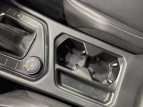 Certified 2022 Volkswagen Tiguan SE image 20