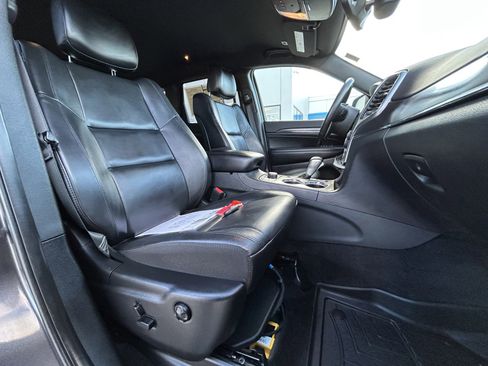 Used 2018 Jeep Grand Cherokee Limited image 20