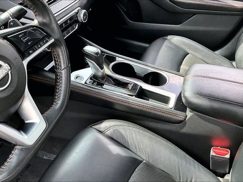 Certified 2023 Nissan Altima 2.5 SR FWD image 17
