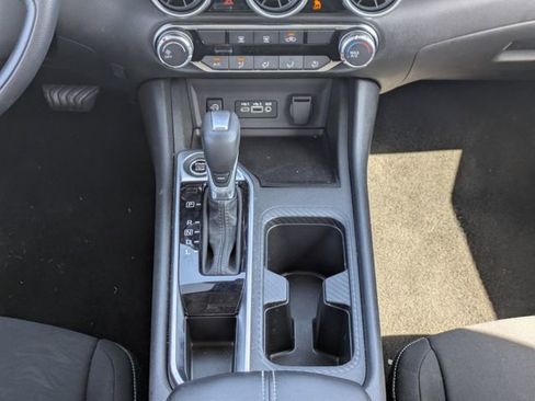 Used 2025 Nissan Sentra SV FWD image 18