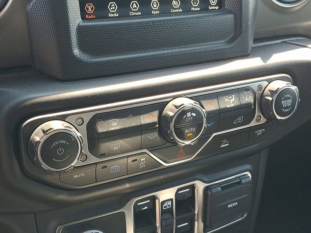 Used 2023 Jeep Wrangler Unlimited AWD/4WD image 16