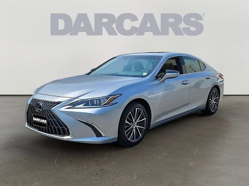 Used 2023 Lexus ES 350 w/ Premium Package FWD image 3