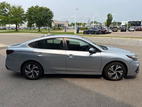 Used 2024 Subaru Legacy Premium AWD/4WD image 6
