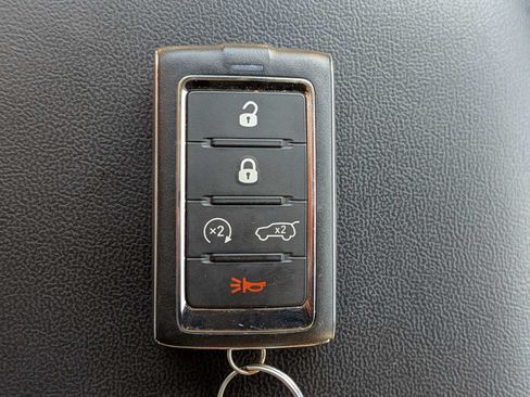 Used 2023 Jeep Grand Cherokee Limited w/ Black Appearance Package AWD/4WD image 36