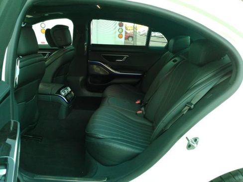 Used 2022 Mercedes-Benz S 500 4MATIC image 21