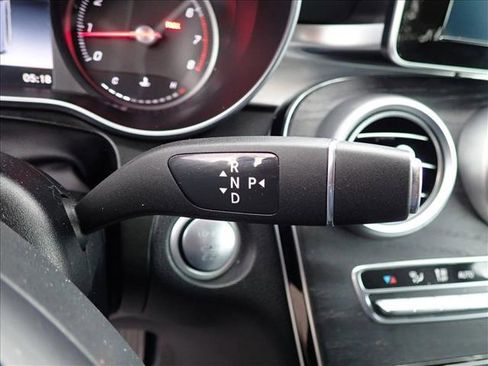 Used 2018 Mercedes-Benz GLC 300 4MATIC image 17