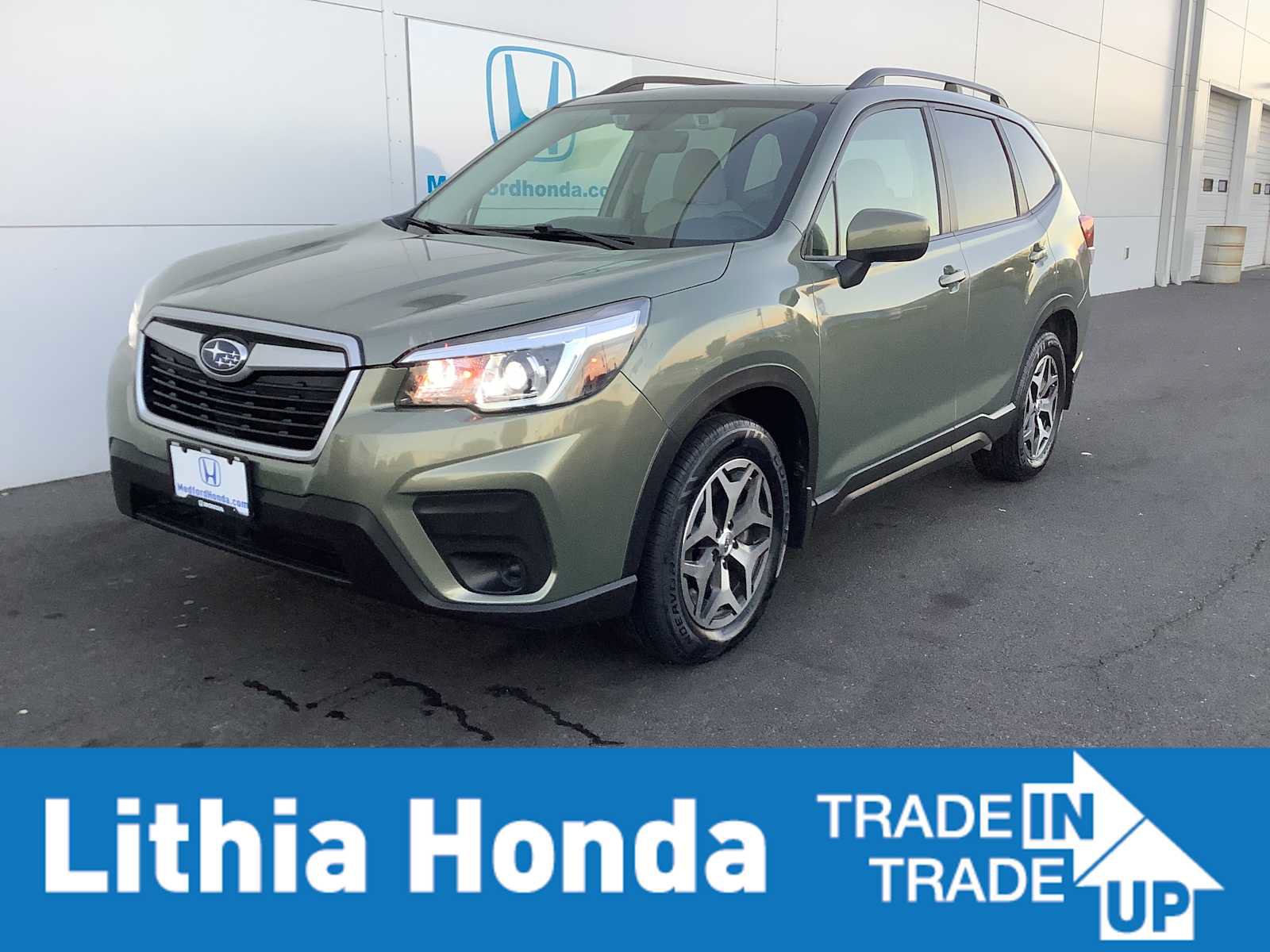 Used 2020 Subaru Forester Premium AWD/4WD image 1