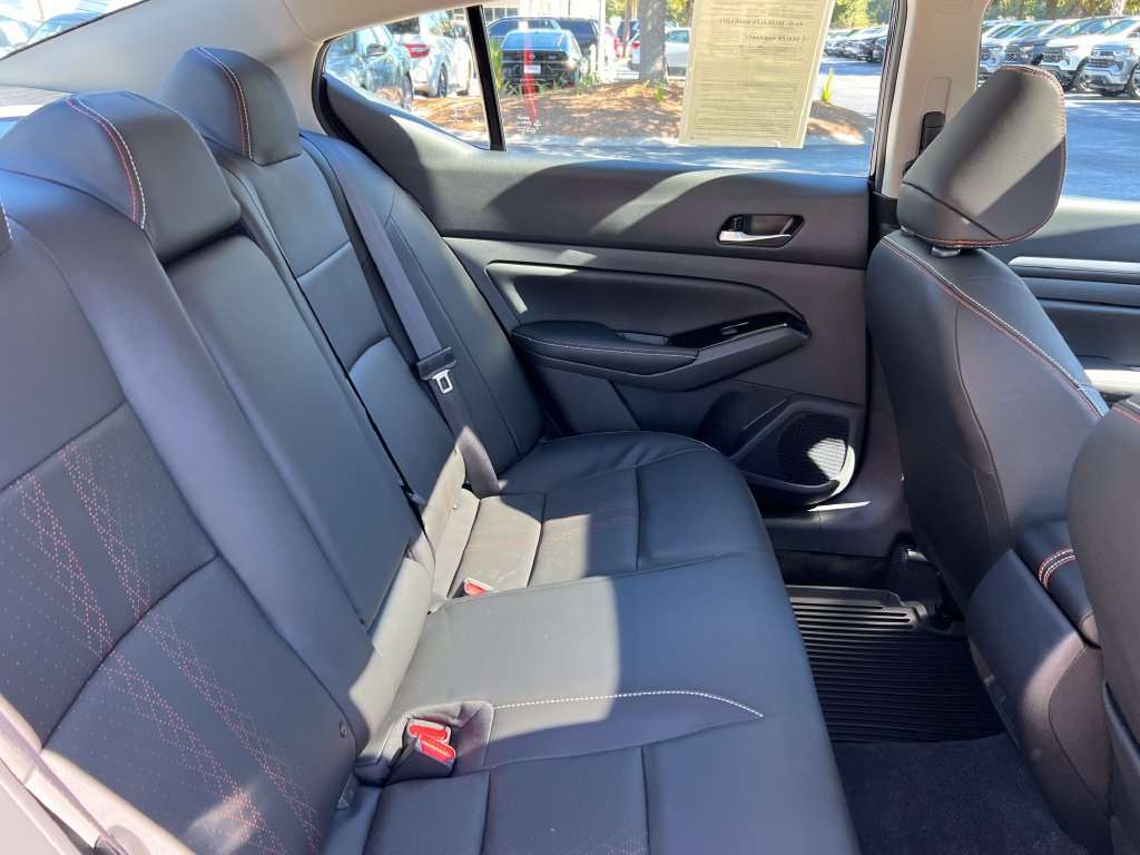 Used 2025 Nissan Altima 2.5 SR w/ SR Premium Package FWD image 19