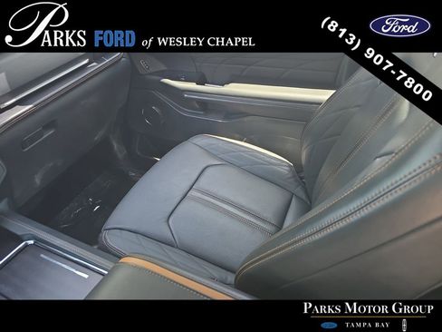 Certified 2023 Ford Expedition Platinum AWD/4WD image 14