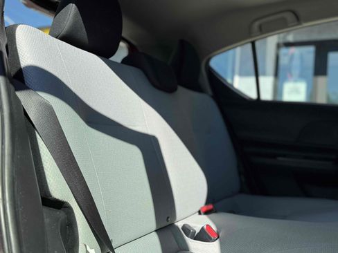 Used 2016 Toyota Prius C One image 14