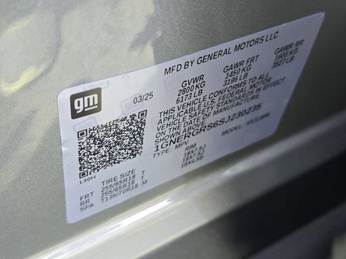 Used 2025 Chevrolet Traverse LT w/ LPO, Floor Liner Package FWD image 33