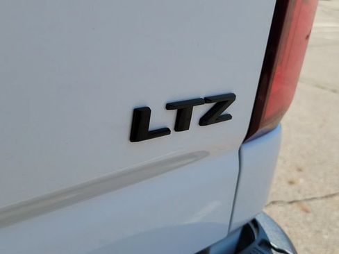 Used 2022 Chevrolet Silverado 2500 LTZ w/ LTZ Plus Package AWD/4WD image 34