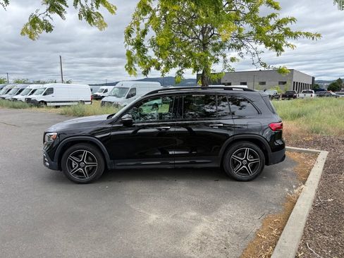 Certified 2022 Mercedes-Benz GLB 250 4MATIC image 4