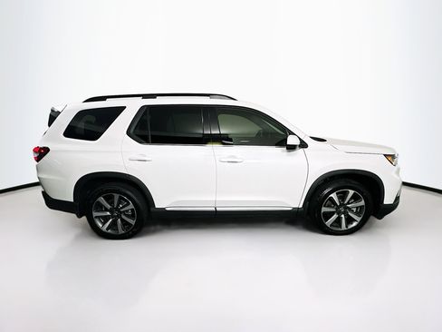Used 2025 Honda Pilot Elite image 10