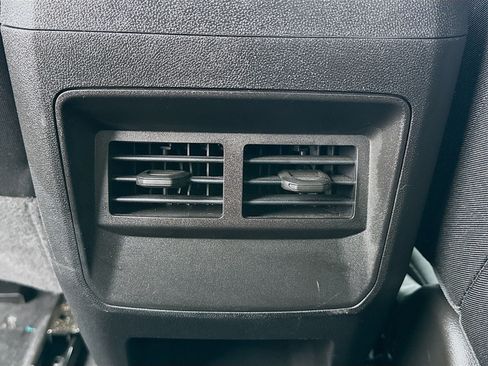 Used 2025 Chevrolet Colorado Trail Boss image 16